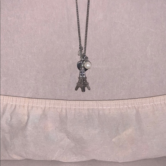 Forever 21 Eiffel Tower Necklace - Picture 1 of 2